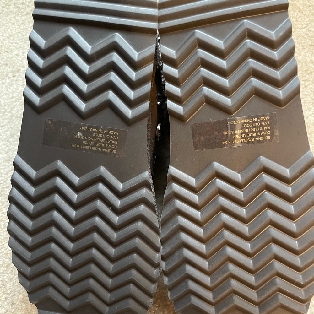 Studded Slippers - Picture 2 of 2